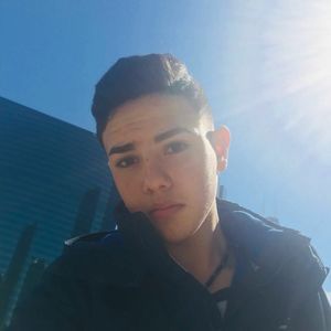 Meet your Posher, Luis